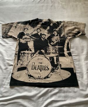 Vintage 1997 The Beatles All Over Print T-Shirt USA Size L 44